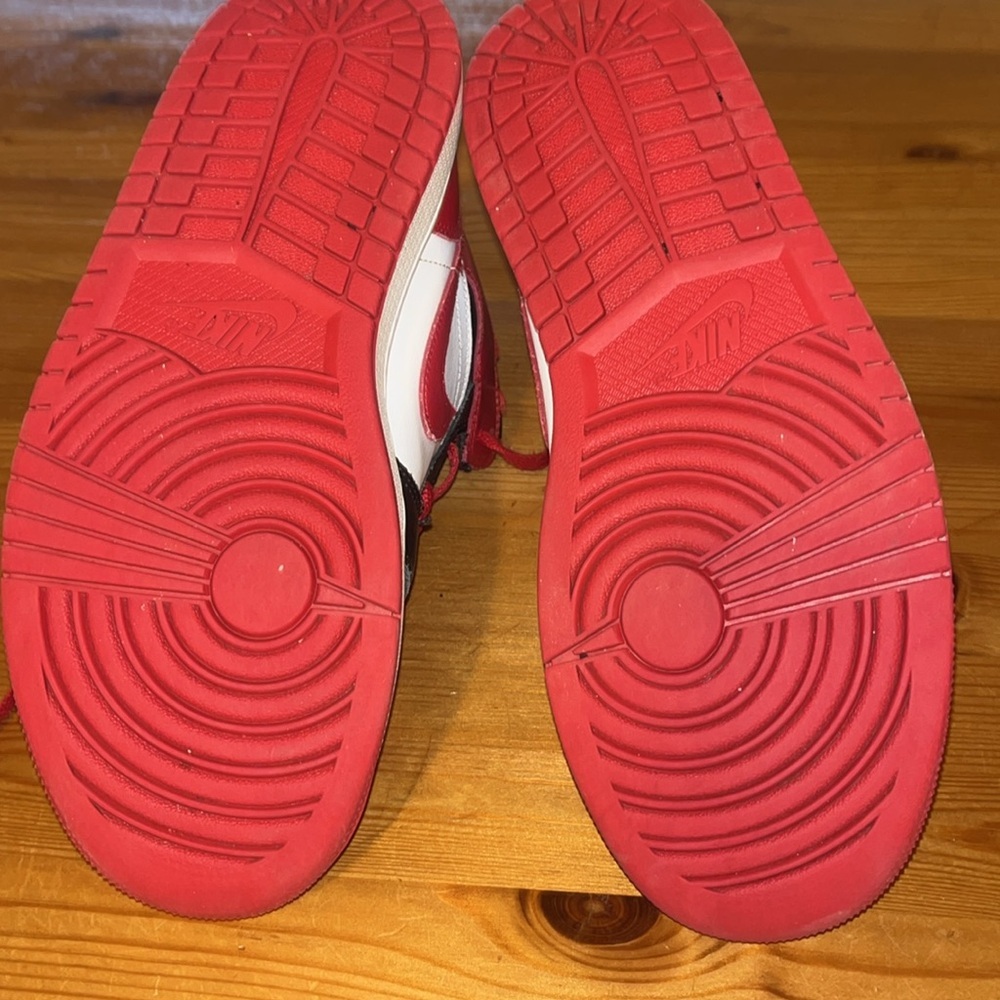 Nike Air Jordan Mid Toe Black/Red/White Womens 9 - Picture 10 of 11